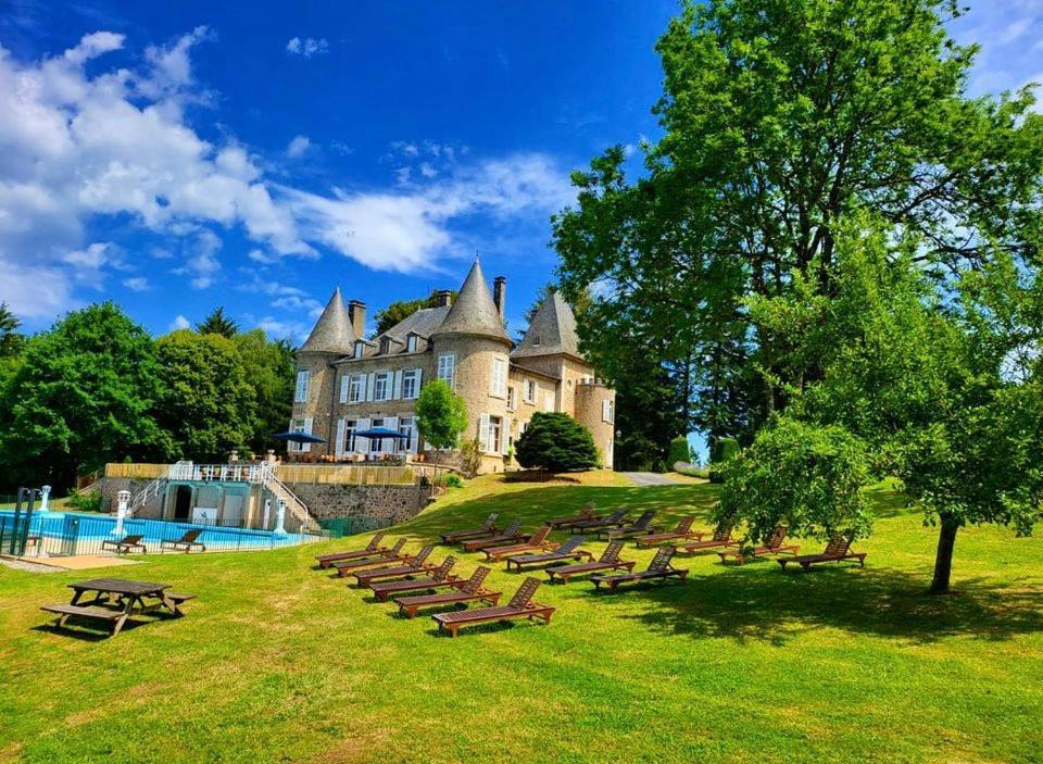 Chateau Le Mialaret Neuvic  Kültér fotó